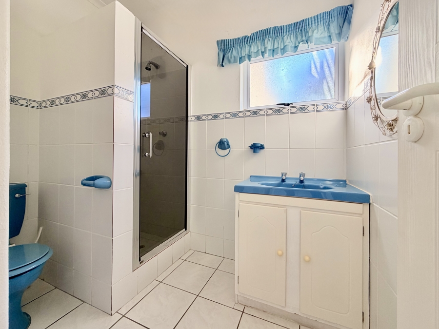 5 Bedroom Property for Sale in Vermont Western Cape